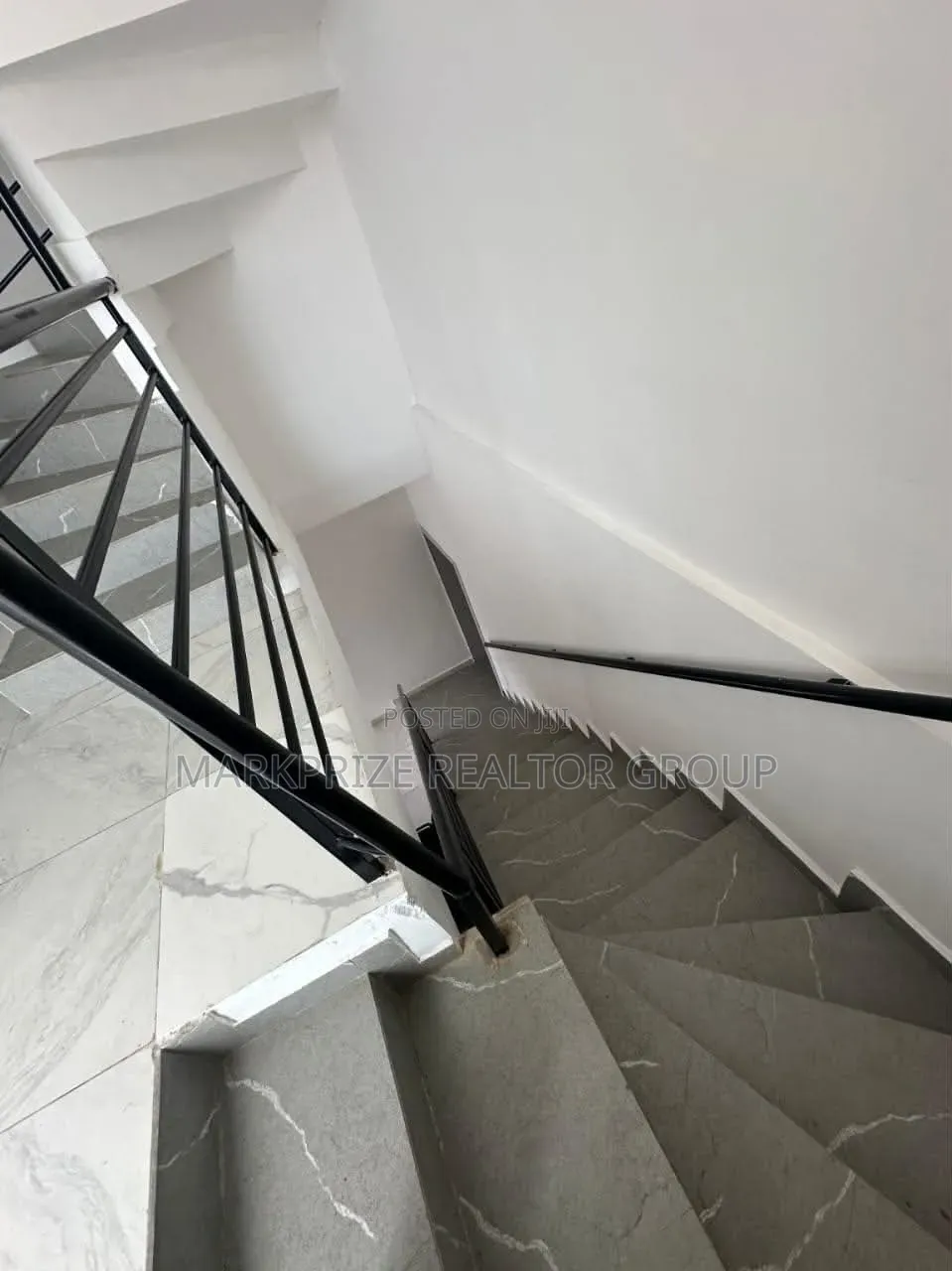 4bdrm Duplex in Ogudu Gra Phase 2 for sale in Ogudu Road