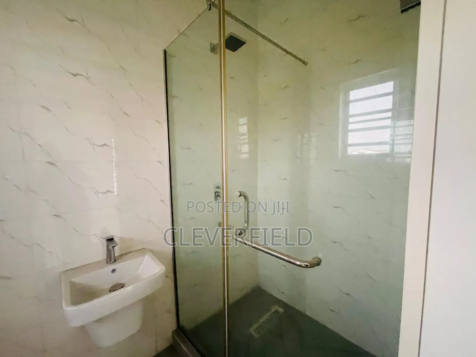 5bdrm Duplex in Love Gardens, VGC / Ajah for sale in VGC / Ajah