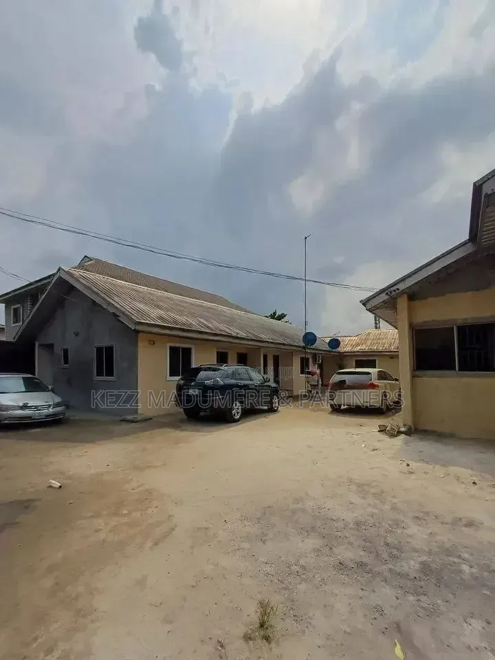 6bdrm Block of Flats in Ada George Port, New Layout for sale in New Layout