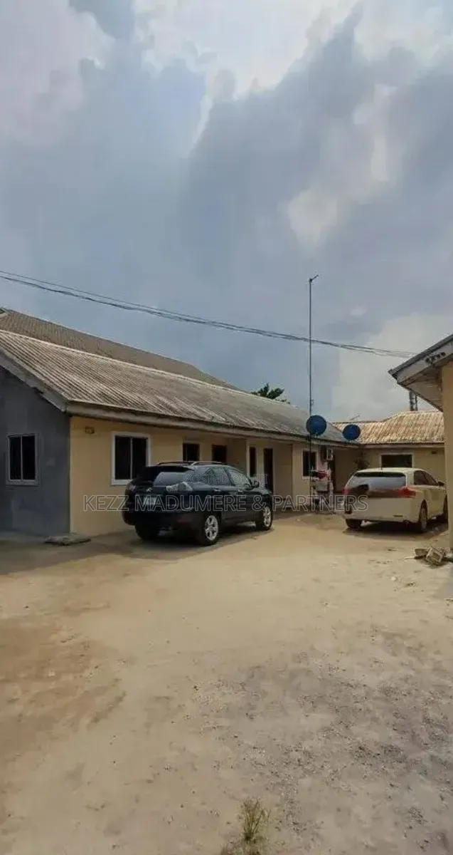 6bdrm Block of Flats in Ada George Port, New Layout for sale in New Layout