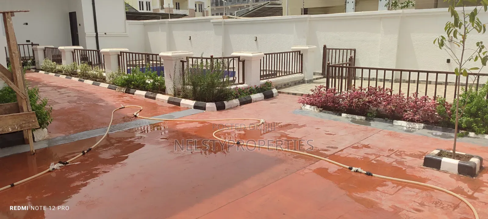 6bdrm Penthouse in Karasana Metropolis, Karsana for sale in Karsana