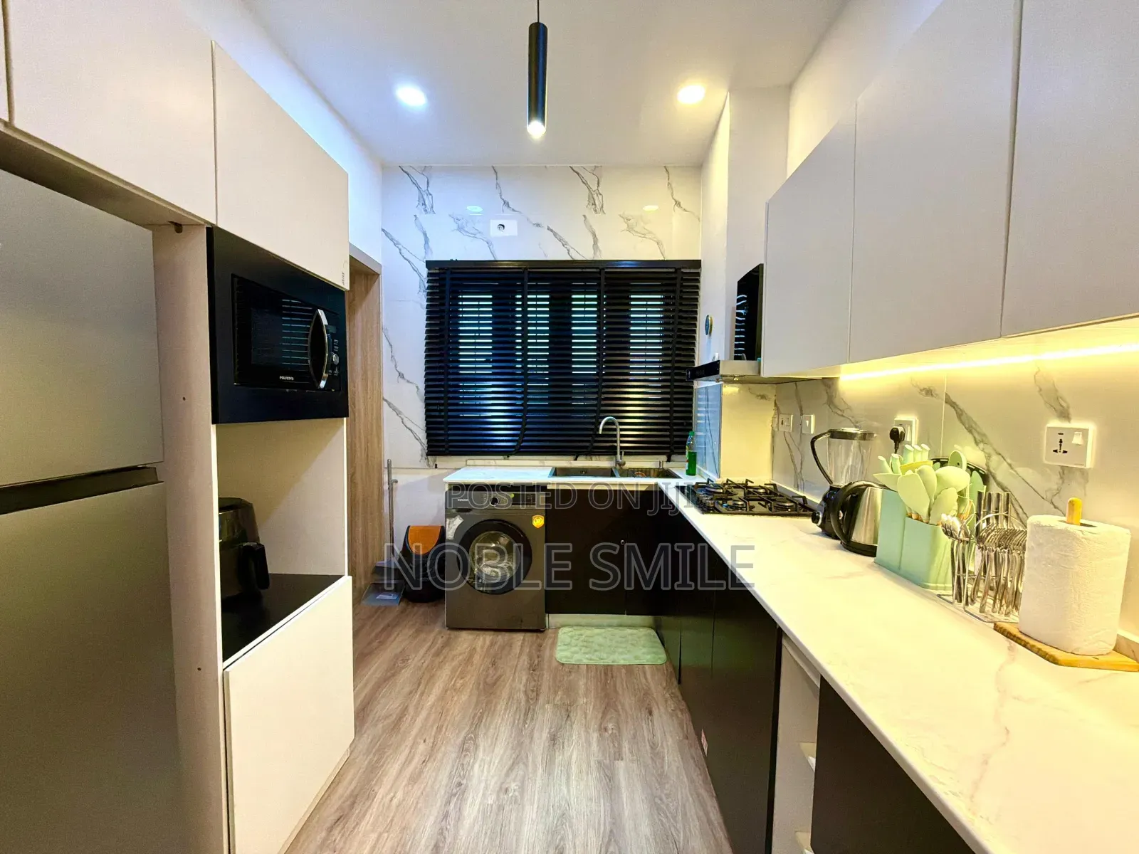 1bedroom With Pool and Gym in Lekki Phase 1