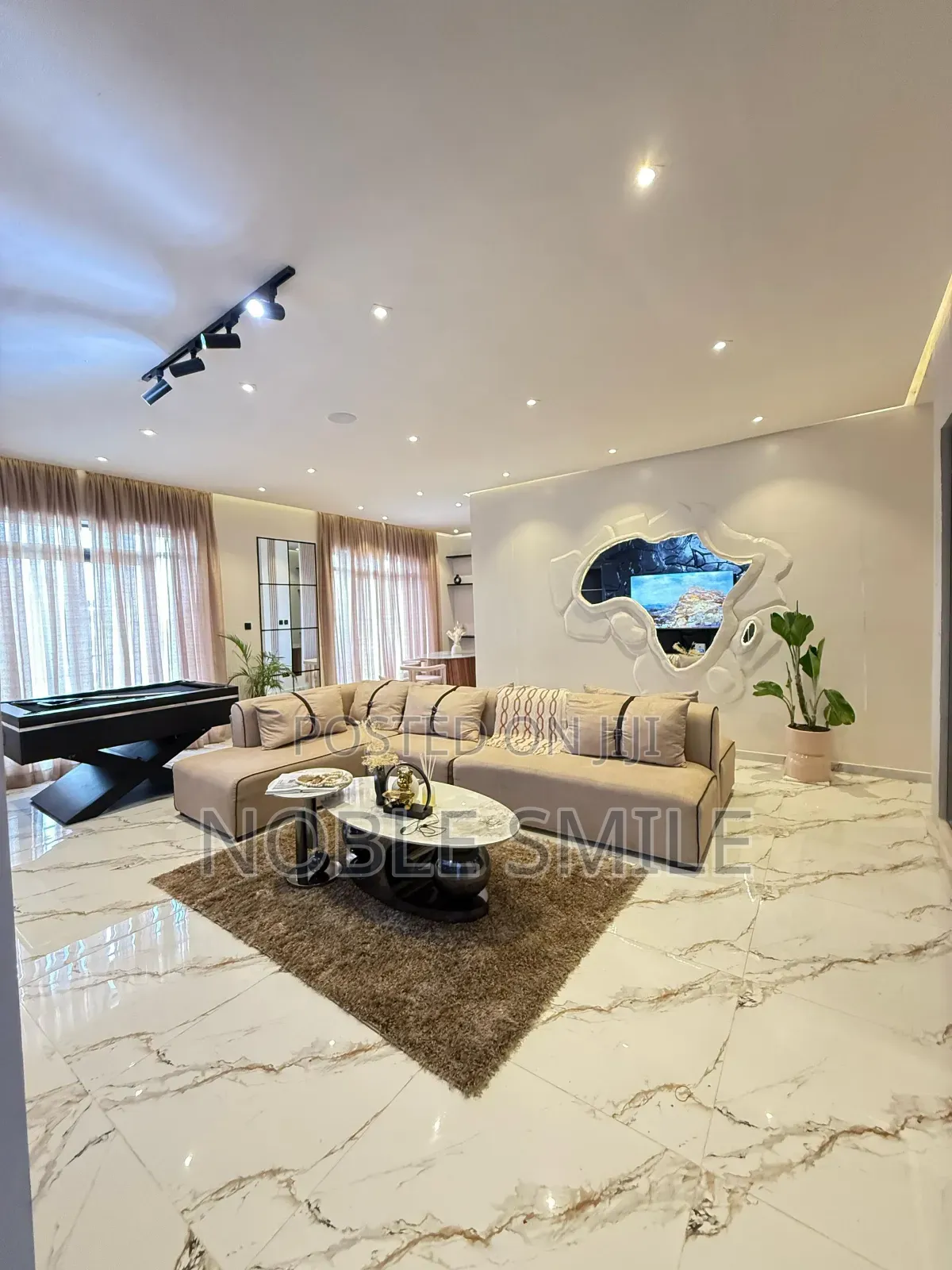 Luxury 3bedroom With Private Cinema,Pool, Snooker and Ps5 in Ilashe