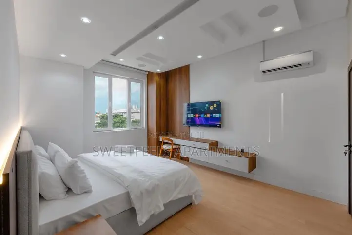 3 Bedroom Masionette Apartment in 1004