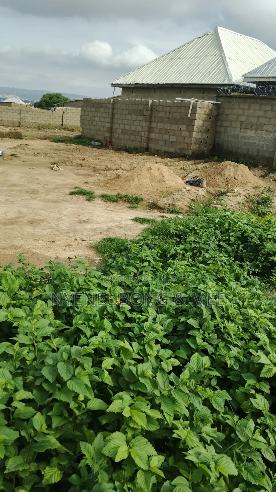 5.6m 40/60sqm. Land for Sale in Karu