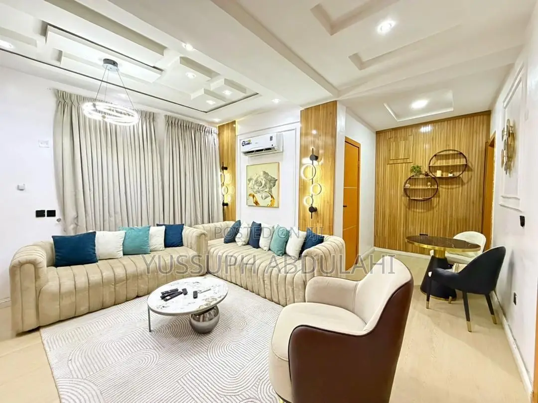 2 Bedrooms Lekki Phase1 in Ikate