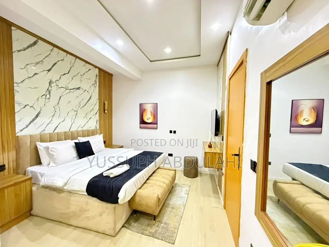 2 Bedrooms Lekki Phase1 in Ikate