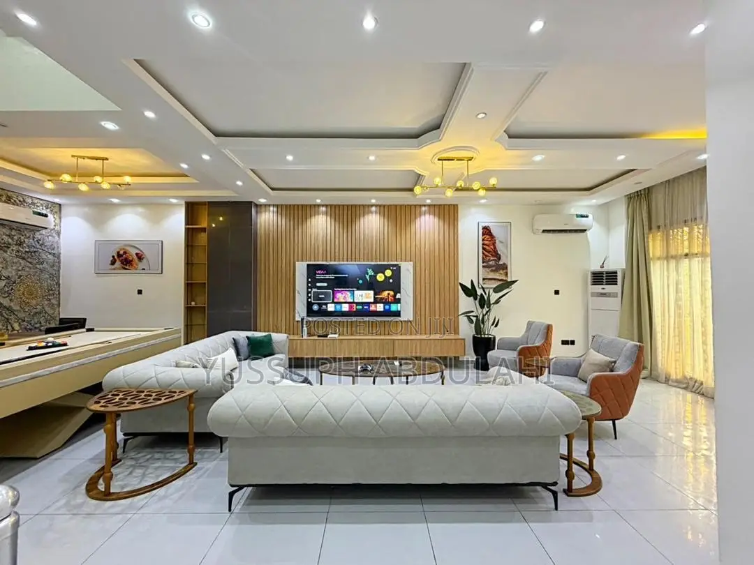 4 Bedrooms Lekki Phase1 in Lekki Phase 1
