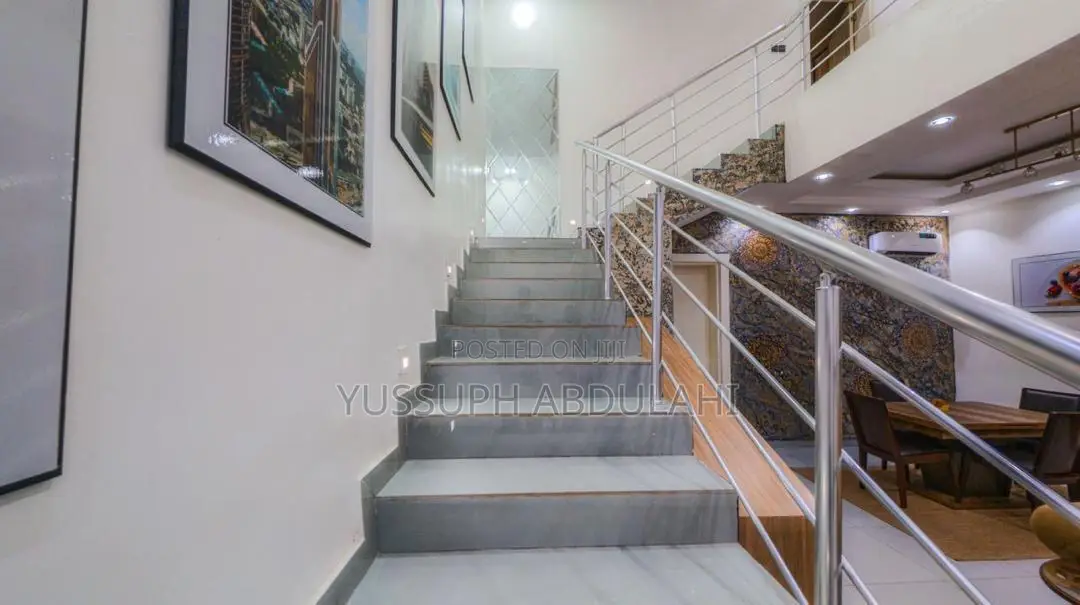 4 Bedrooms Lekki Phase1 in Lekki Phase 1