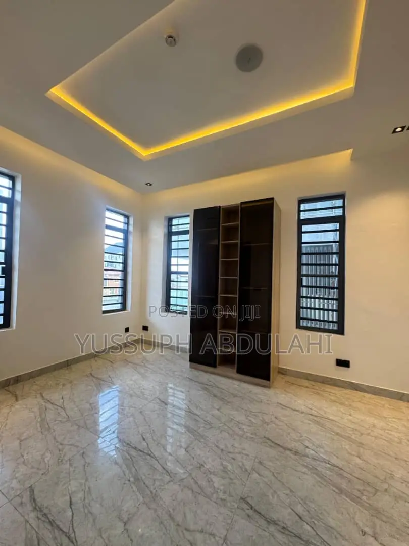 4bdrm Duplex in Lekki Phase1 for rent in Lekki Phase 1
