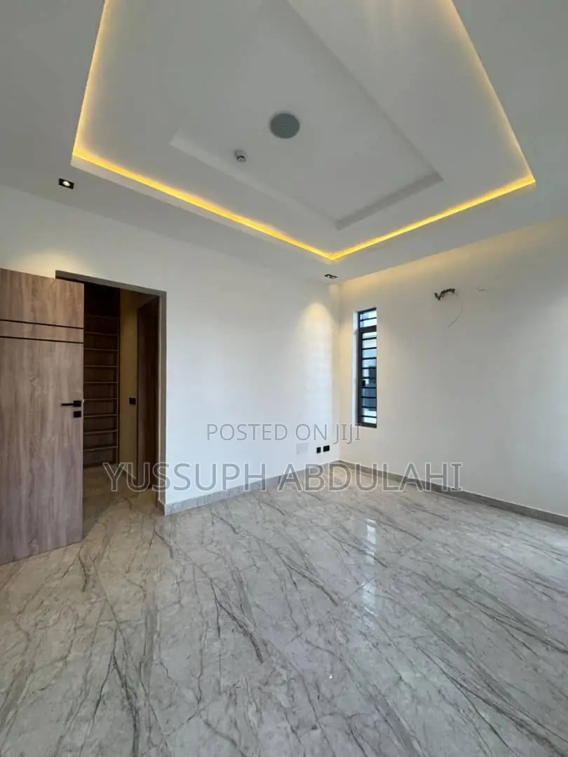 4bdrm Duplex in Lekki Phase1 for rent in Lekki Phase 1