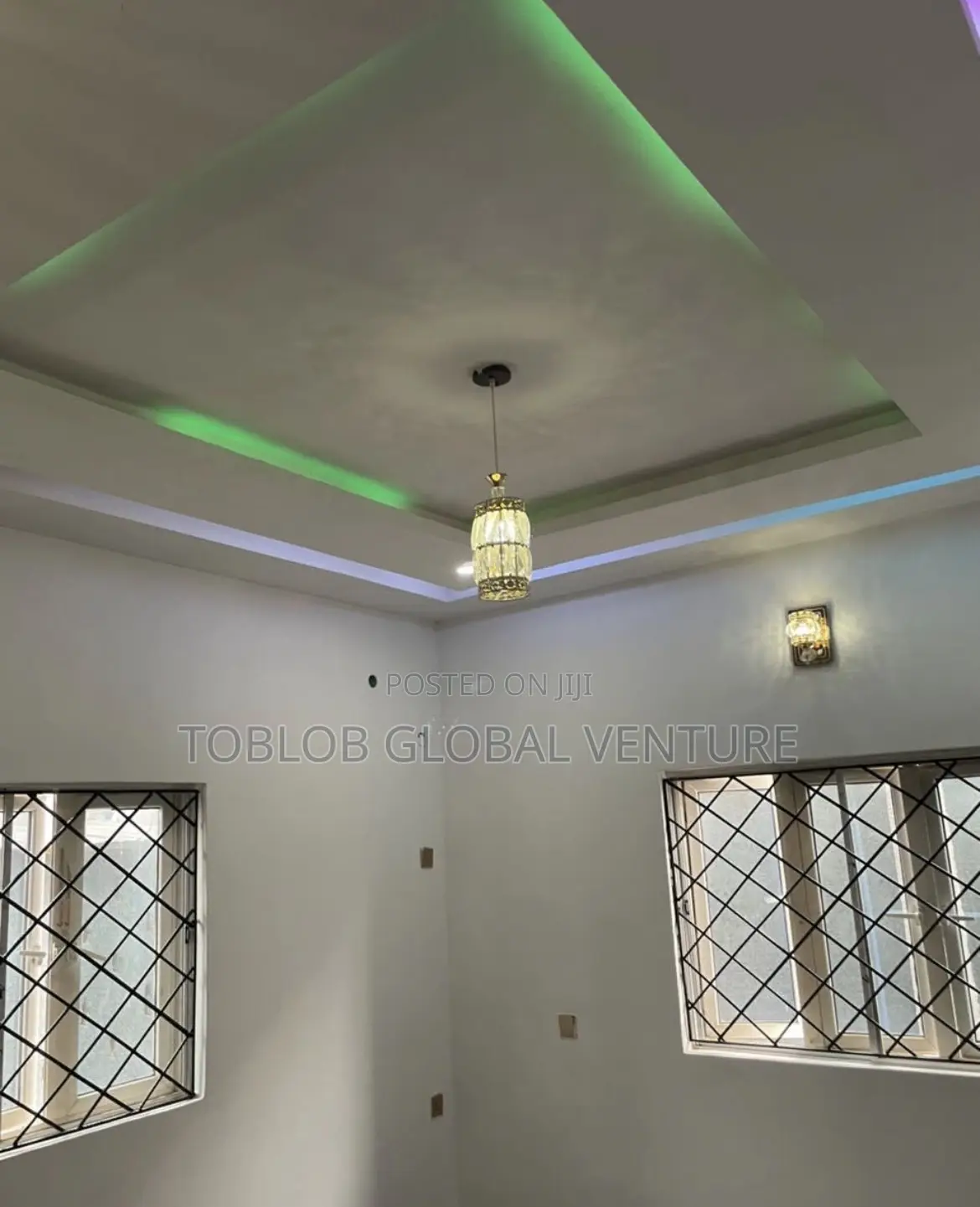 3bdrm Bungalow in Adeoje Estate, Akala Express for rent in Akala Express