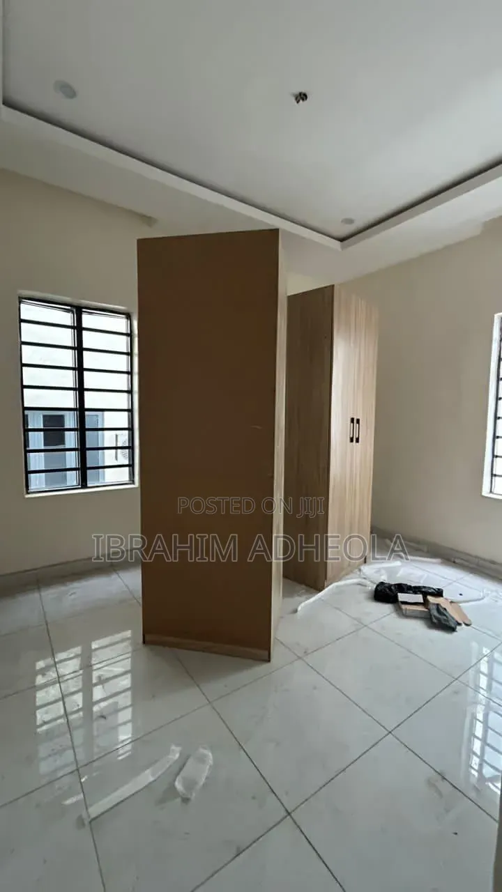 5bdrm Duplex in Ogudu Gra for sale in Ogudu GRA