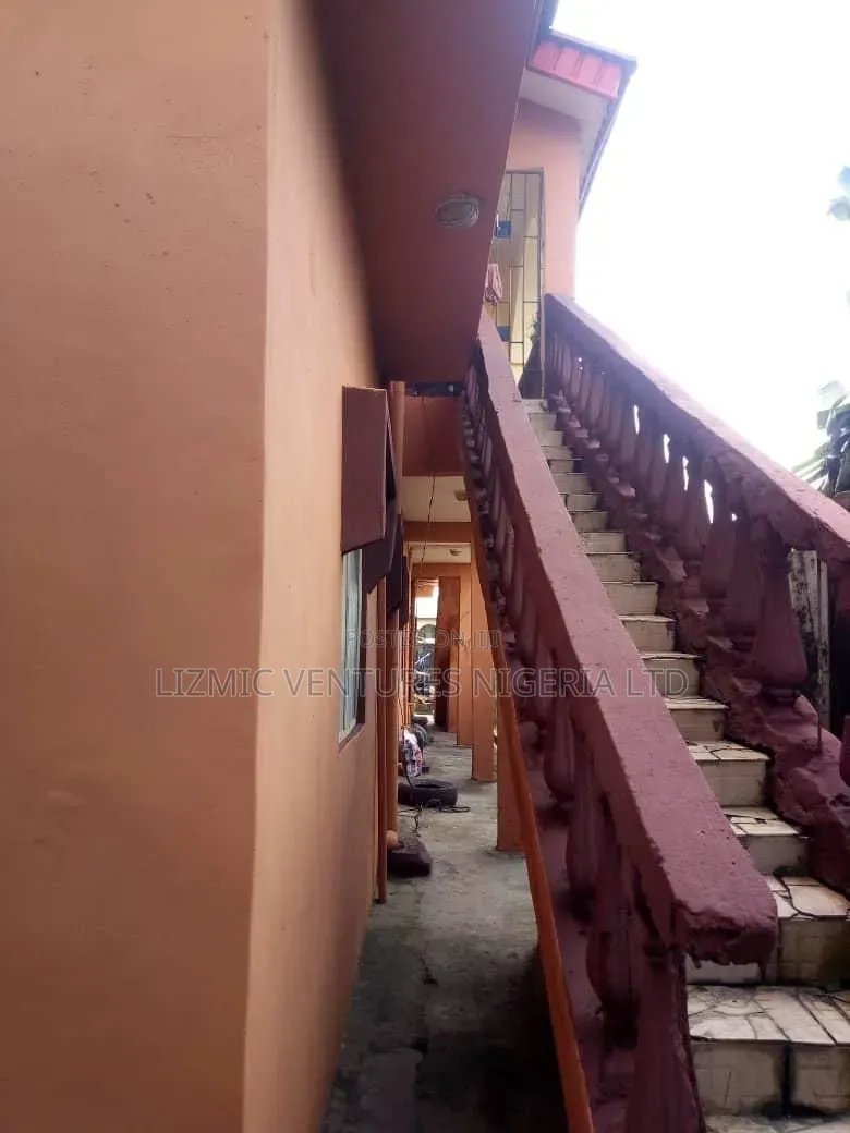 3bdrm Block of Flats in Akesan, Igando / Ikotun/Igando for sale in Igando / Ikotun/Igando