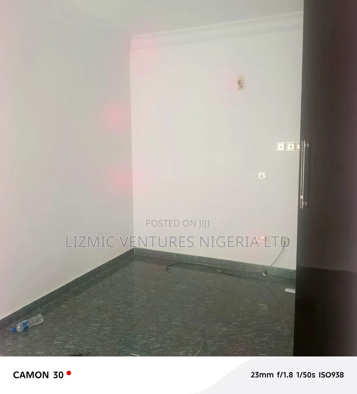3bdrm Block of Flats in Military Zone, Ejigbo / Ejigbo for sale in Ejigbo / Ejigbo