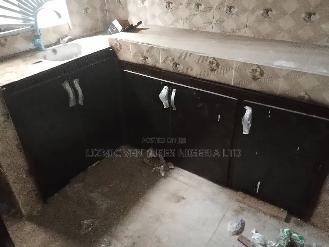 A Complete Building for Lease in Igando / Ikotun/Igando