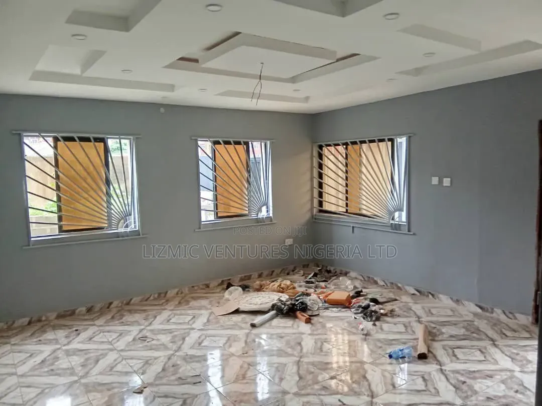 A Complete Building for Lease in Igando / Ikotun/Igando