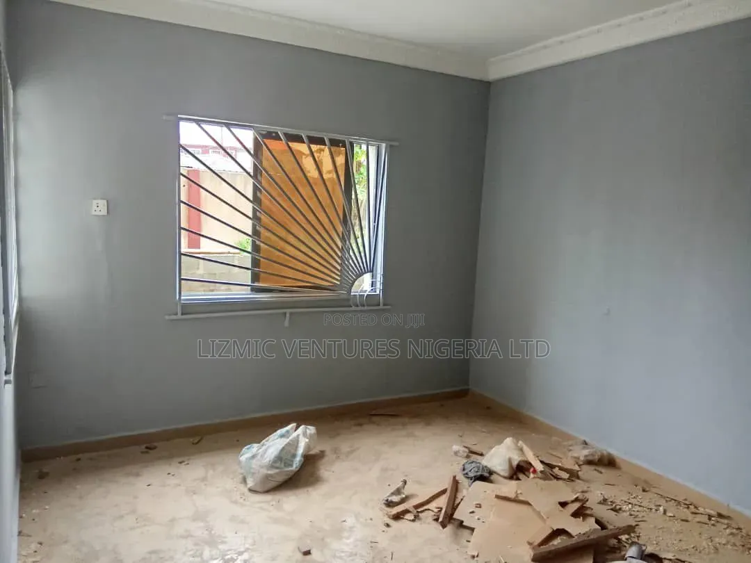 A Complete Building for Lease in Igando / Ikotun/Igando
