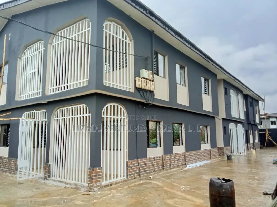 A Complete Building for Lease in Igando / Ikotun/Igando