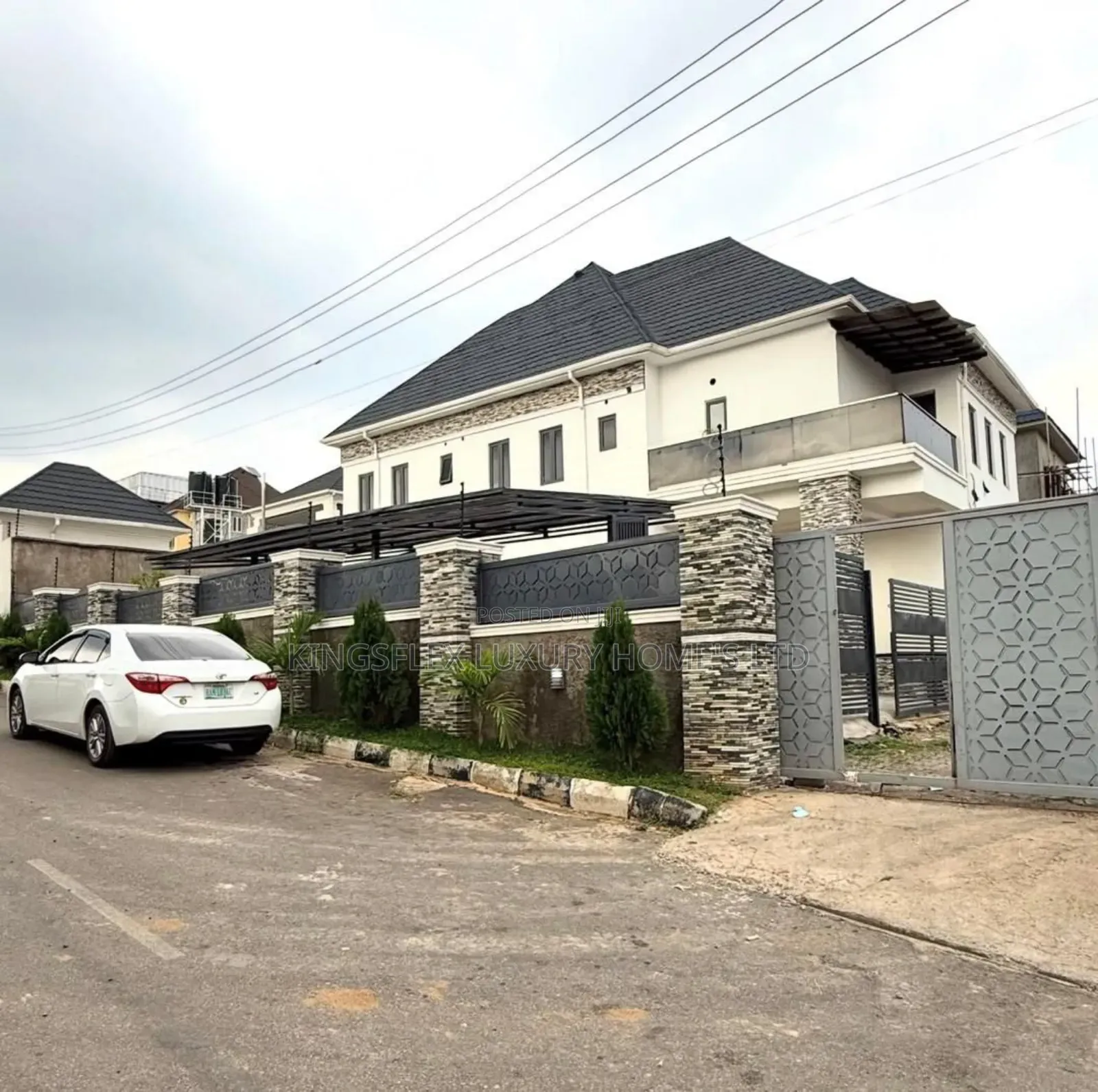 5bdrm Duplex in Admiralty, Asokoro for sale in Asokoro