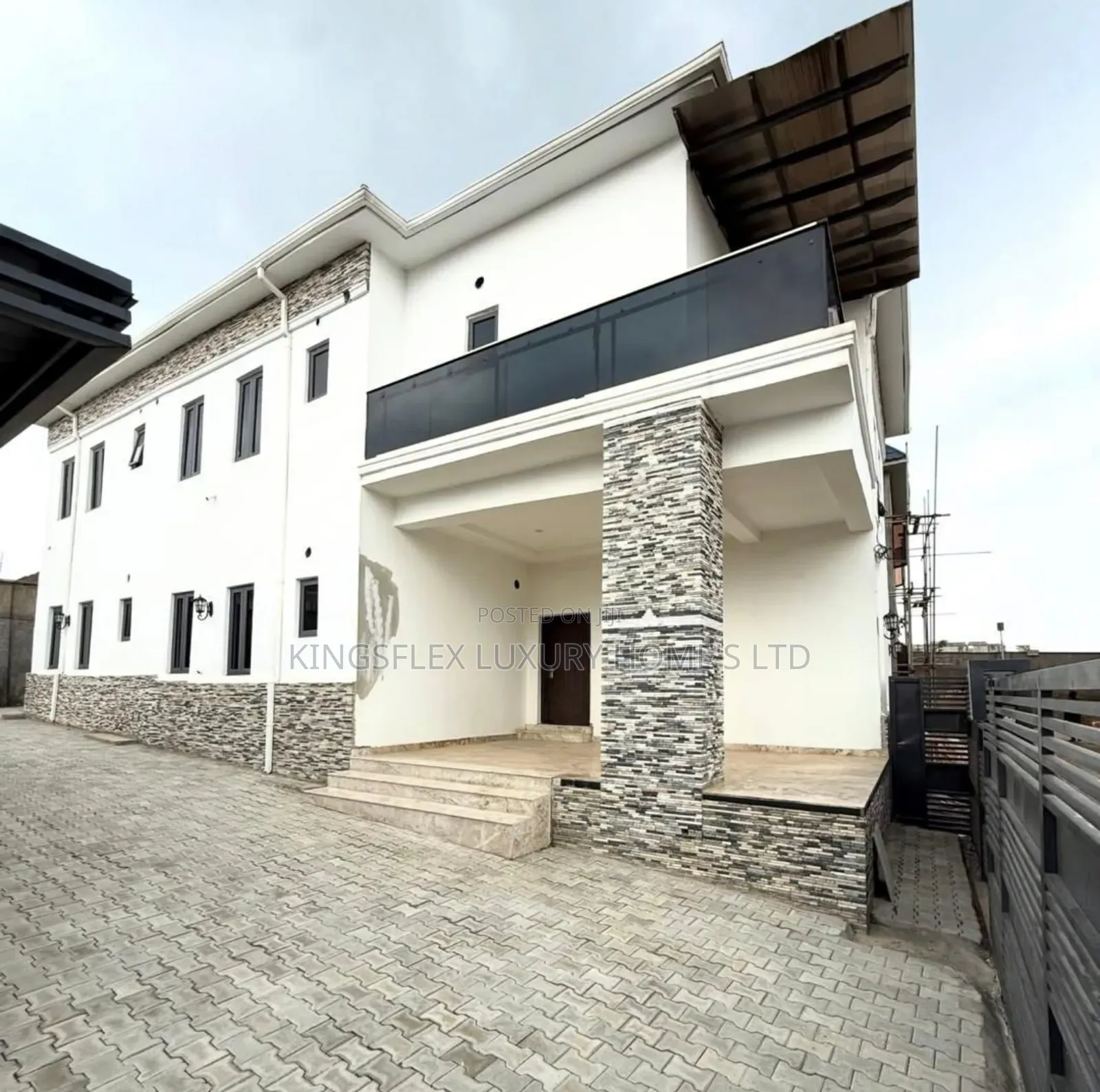 5bdrm Duplex in Admiralty, Asokoro for sale in Asokoro