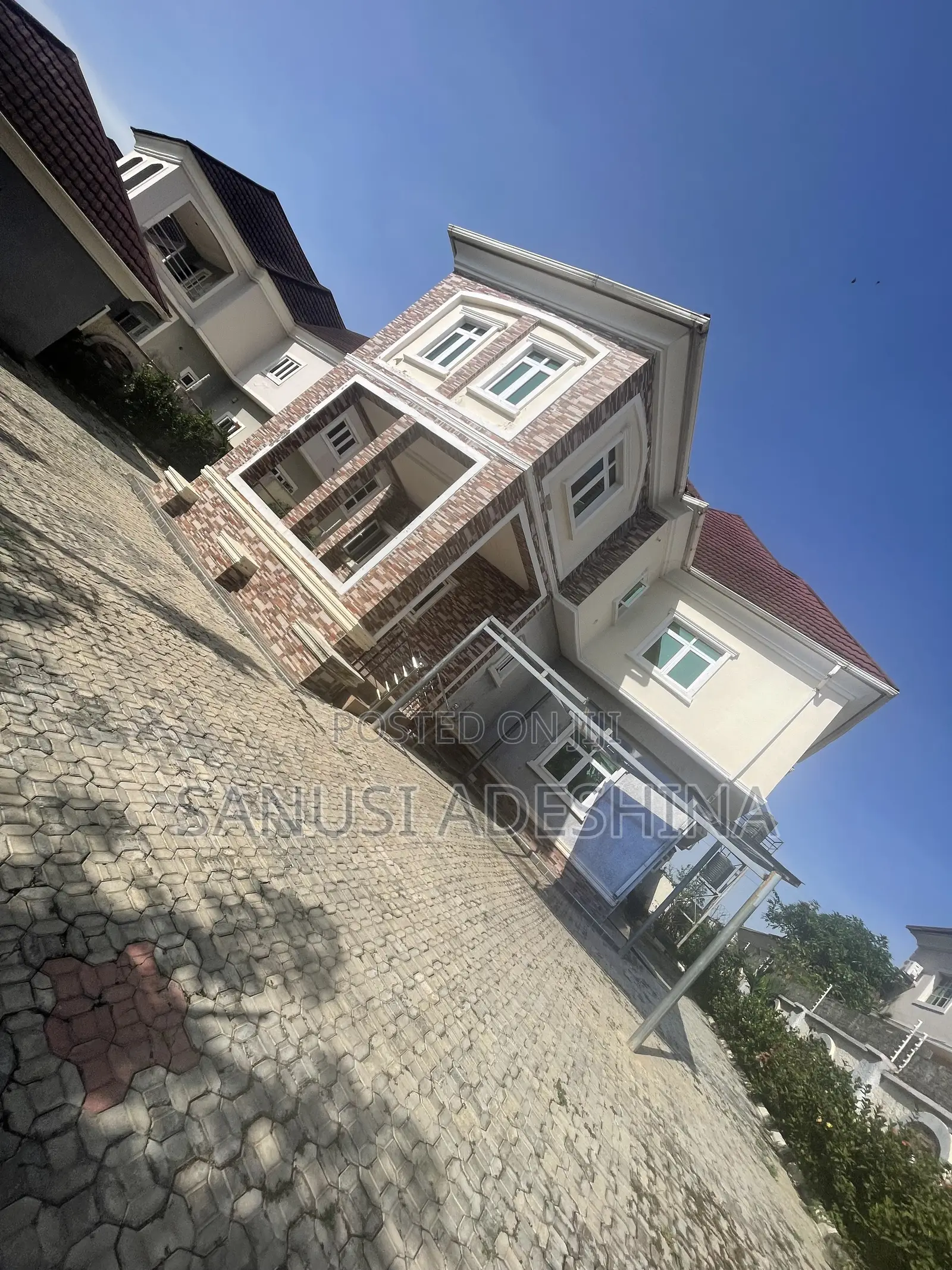 4bdrm Duplex in Gwarimpa Estate By, Gwarinpa for sale in Gwarinpa
