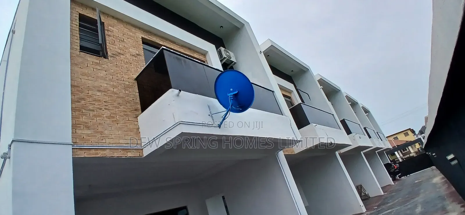 4bdrm Townhouse/Terrace in Ologolo for sale in Ologolo