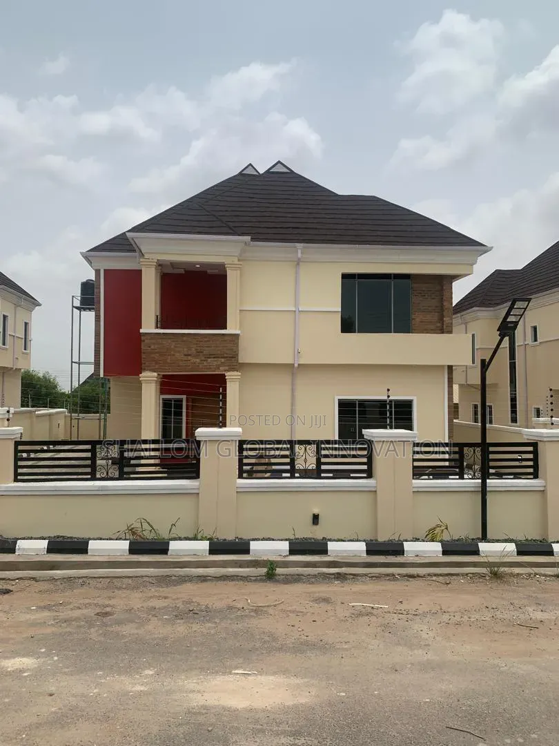 4bdrm Duplex in Carlton Gate, Akobo for rent in Akobo