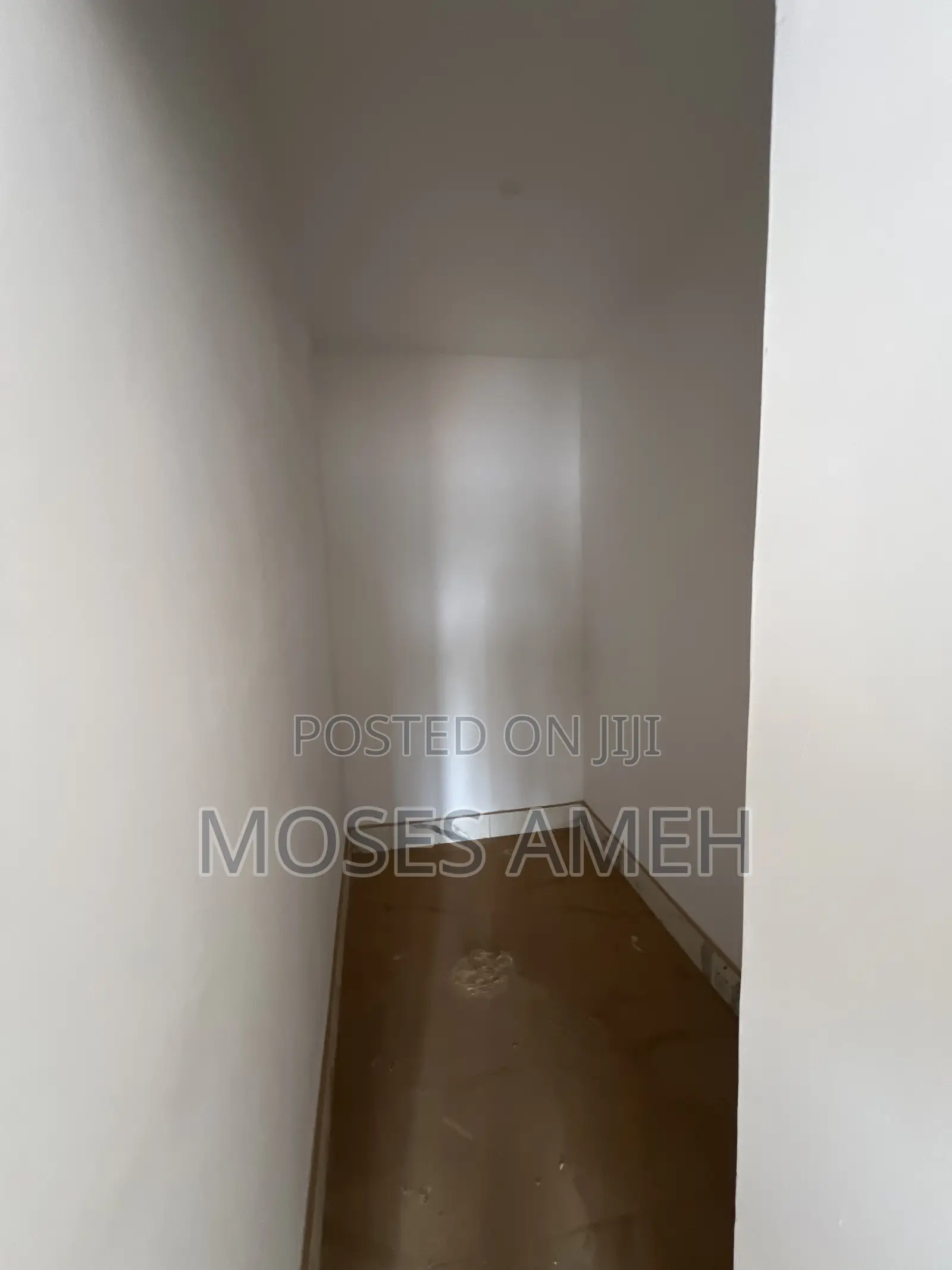 5bdrm Duplex in Guzape District for sale in Guzape District