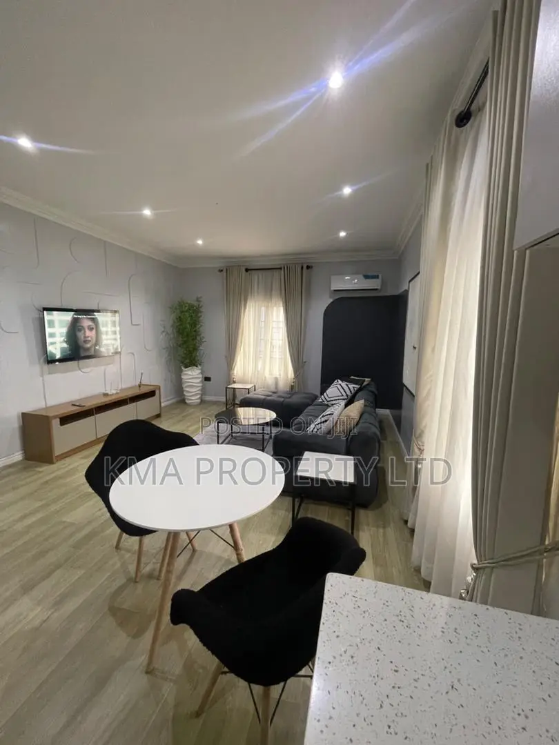 Luxurious 1/2 Bedroom Apartment With Swimming Pool in Ikoyi