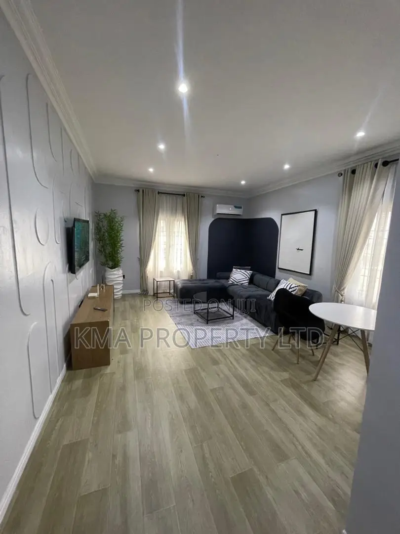 Luxurious 1/2 Bedroom Apartment With Swimming Pool in Ikoyi