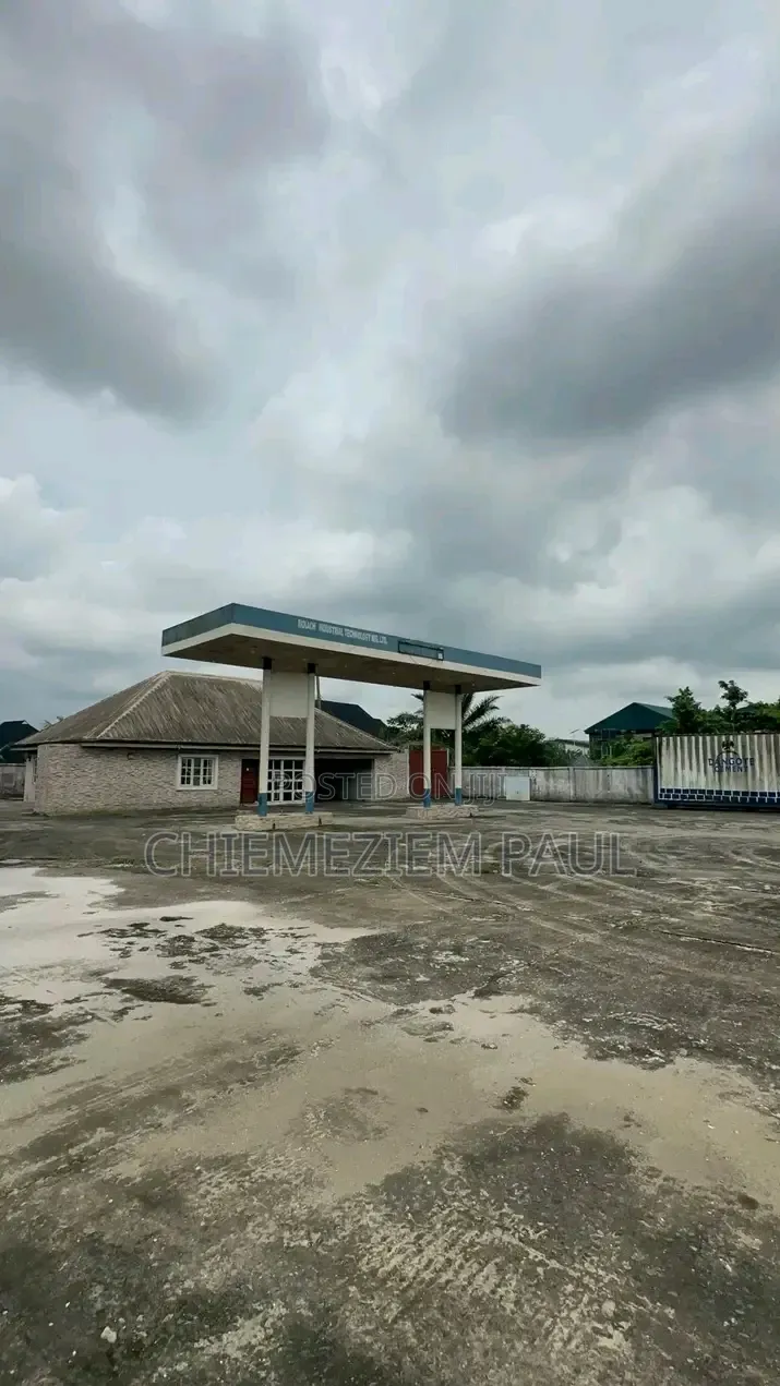 Filling Station on 3 Plots of Land – Port Harcourt in Aba Expressway