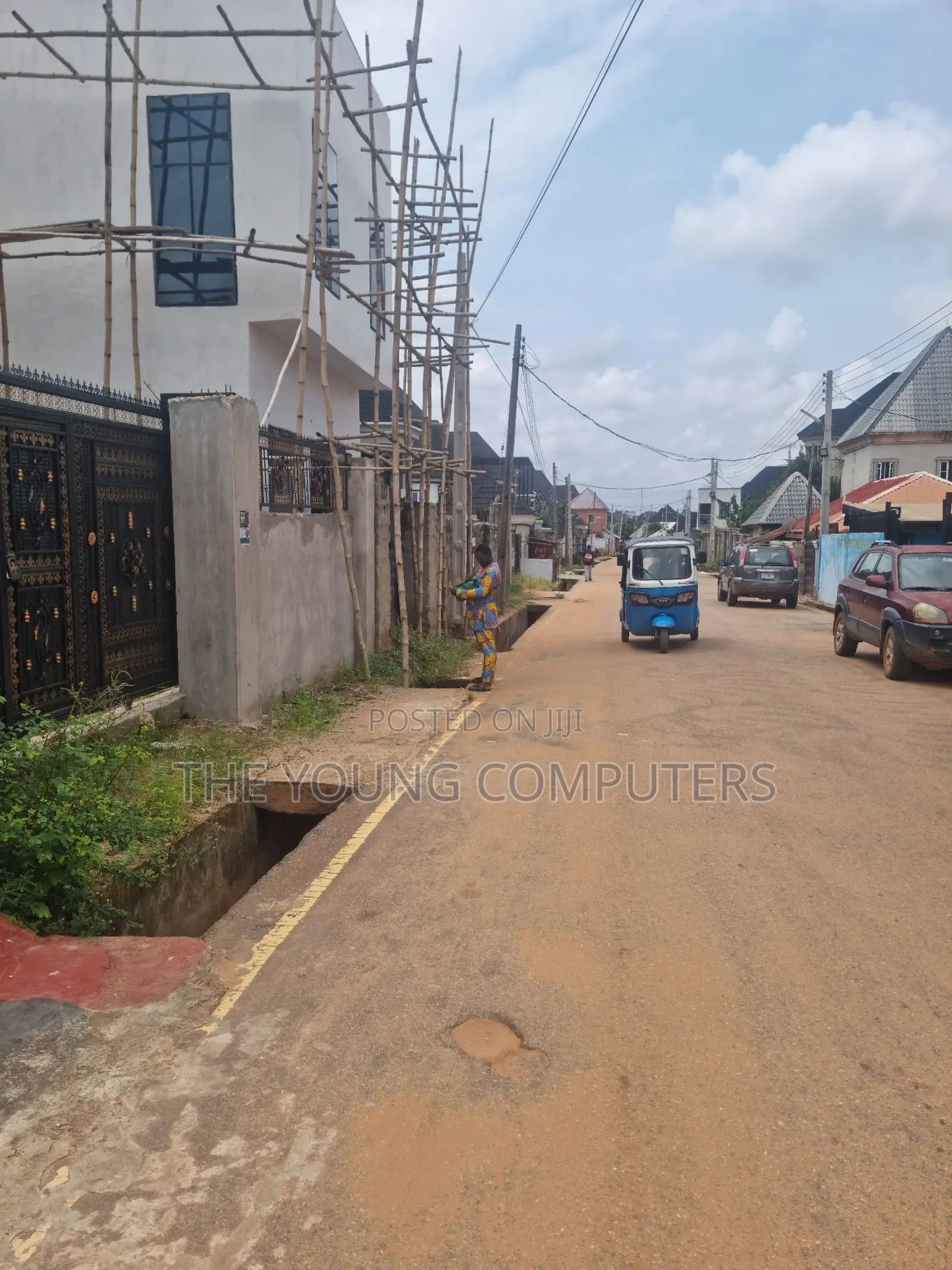 5bdrm Apartment in Power Line Estate, Ijesha for sale in Ijesha