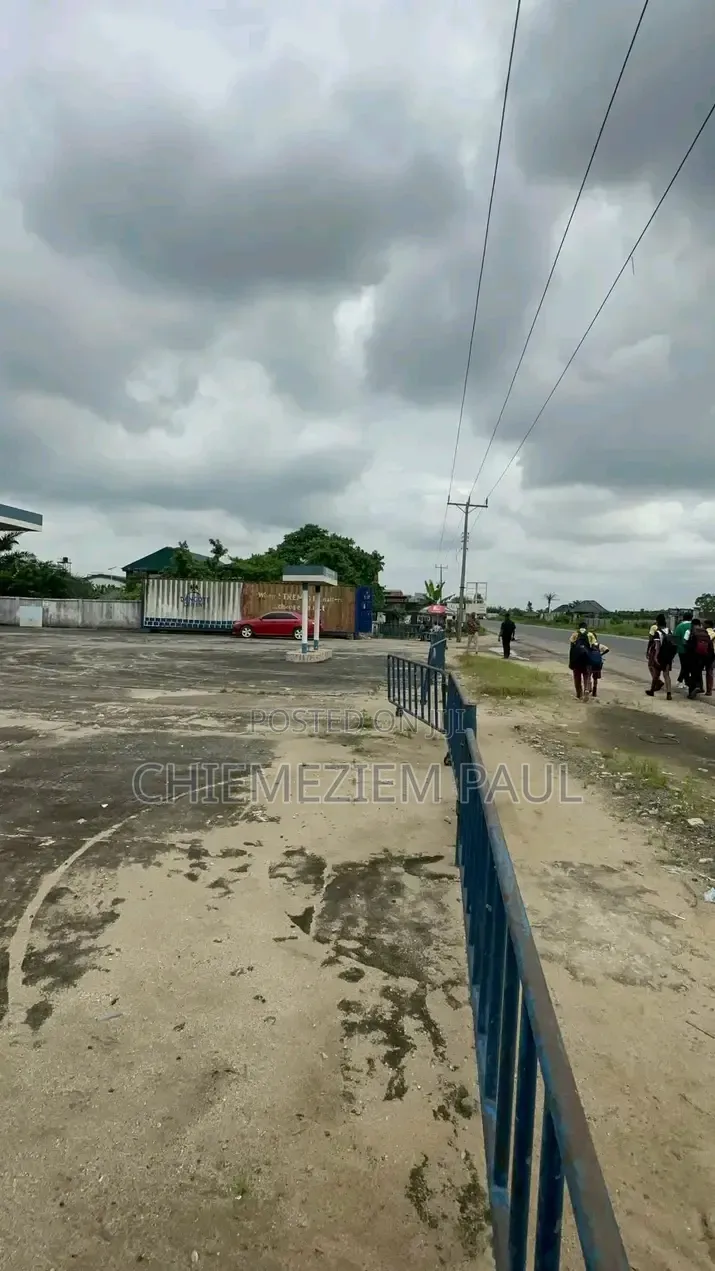 Filling Station on 3 Plots of Land – Port Harcourt in Aba Expressway