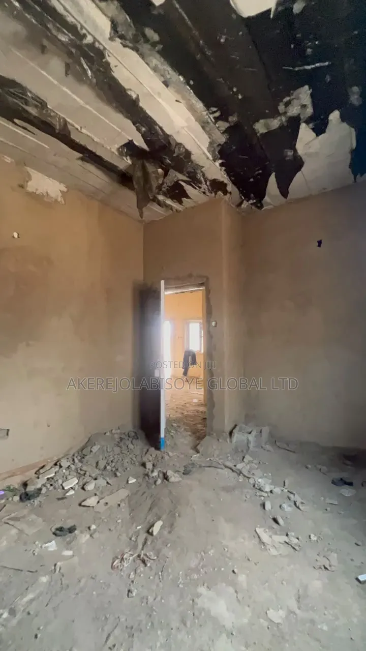 3bdrm Apartment in Wuye Abuja for sale in Wuye