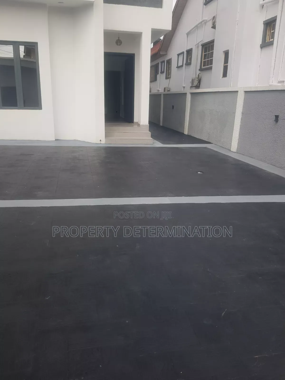 6bdrm Duplex in GRA Phase 2 Shangisha for sale in GRA Phase 2 Shangisha