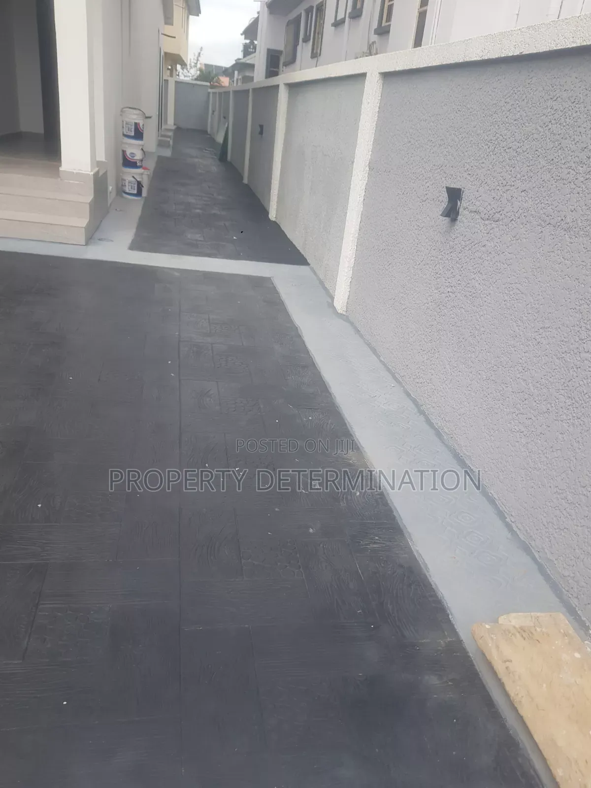 6bdrm Duplex in GRA Phase 2 Shangisha for sale in GRA Phase 2 Shangisha