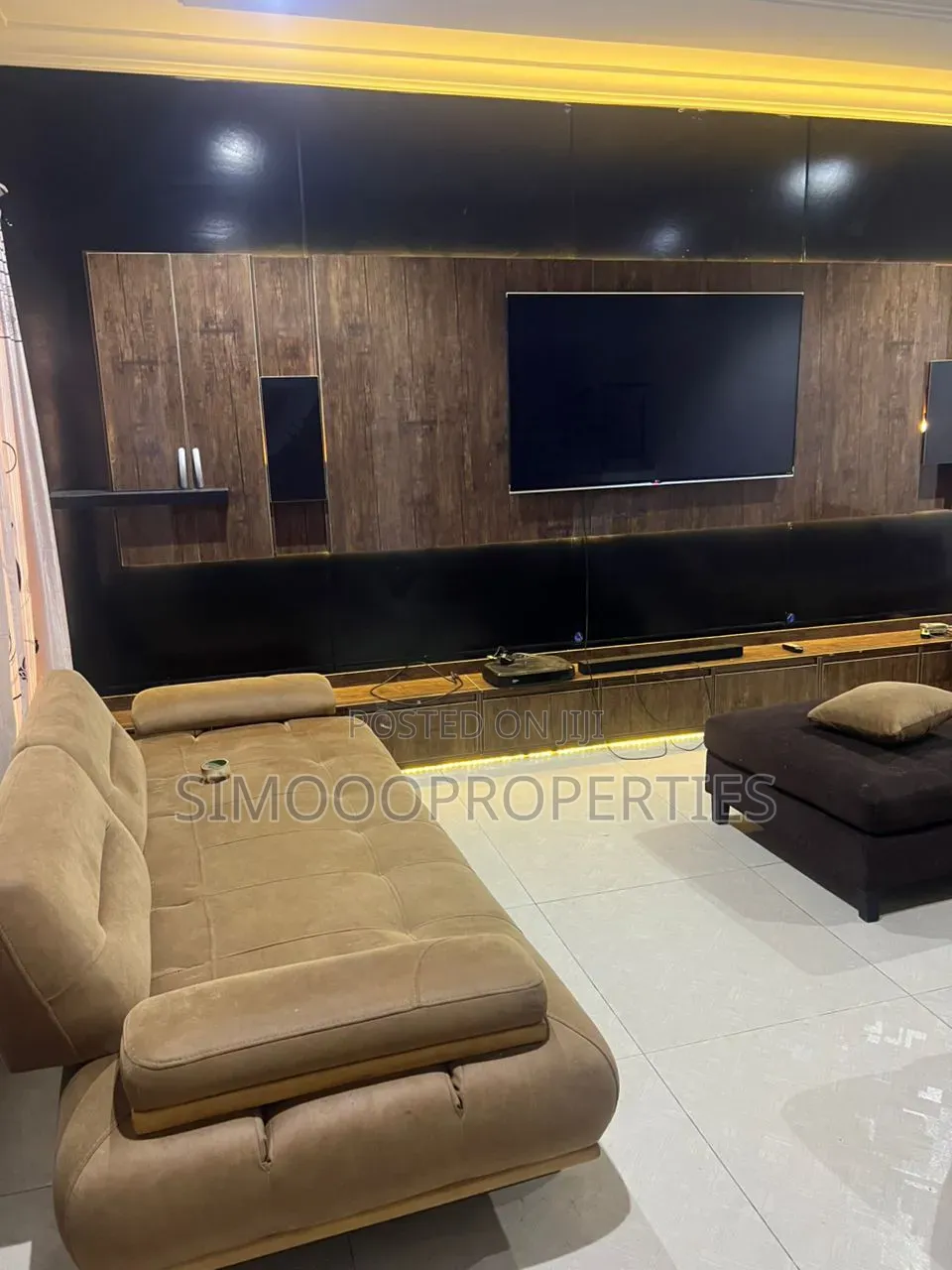 4bdrm Duplex in Idado for rent in Idado
