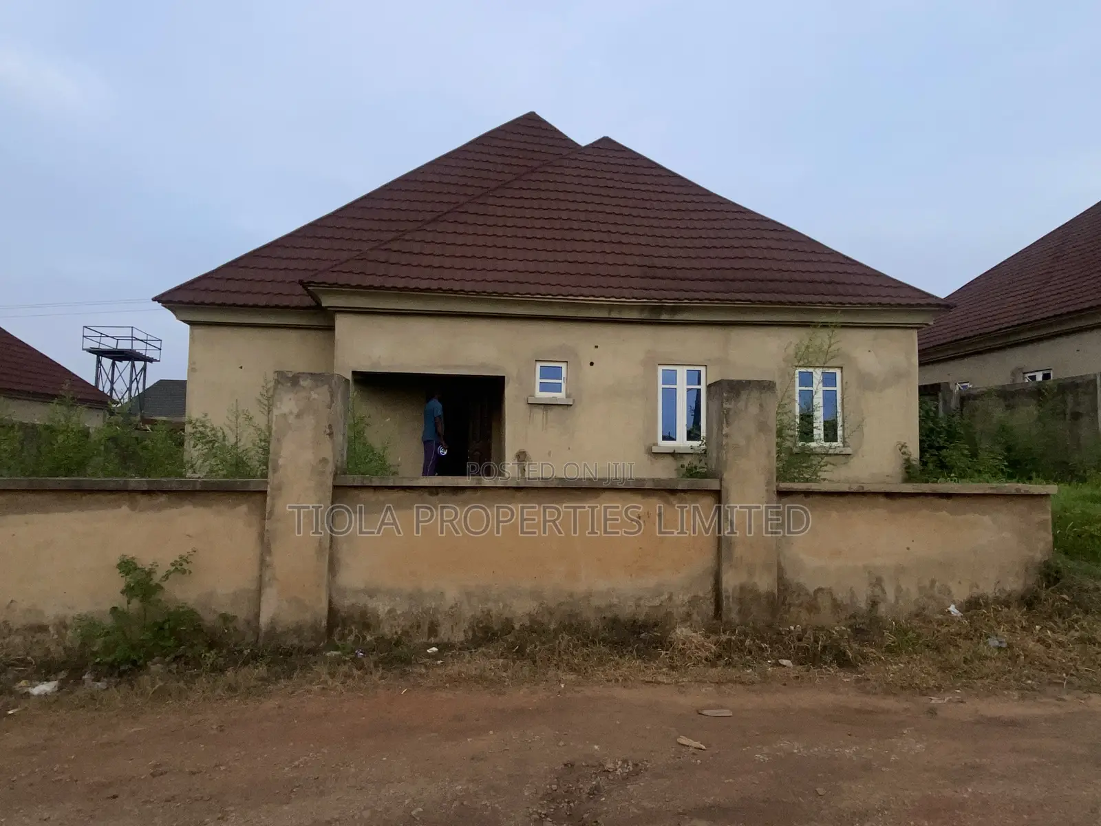3bdrm Bungalow in Shimex Estate, Sabon Lugbe for sale in Sabon Lugbe