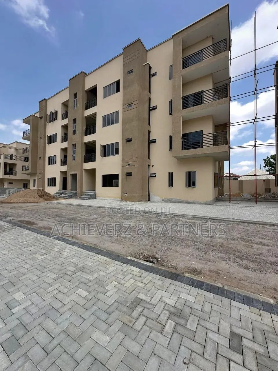 3bdrm Apartment in Zone B for sale in Zone B