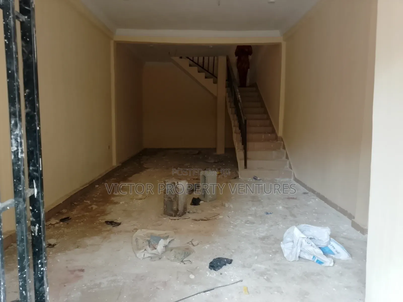 Spacious Warehouse Shop in Kubwa