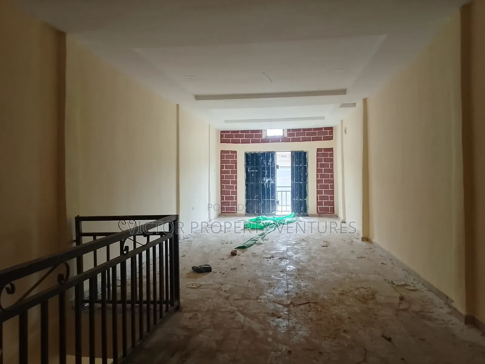 Spacious Warehouse Shop in Kubwa