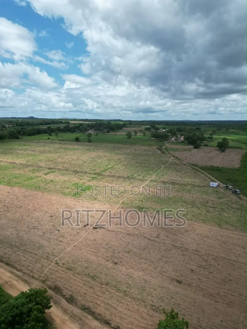 Acres of Dry Land for Farming in Abeokuta North