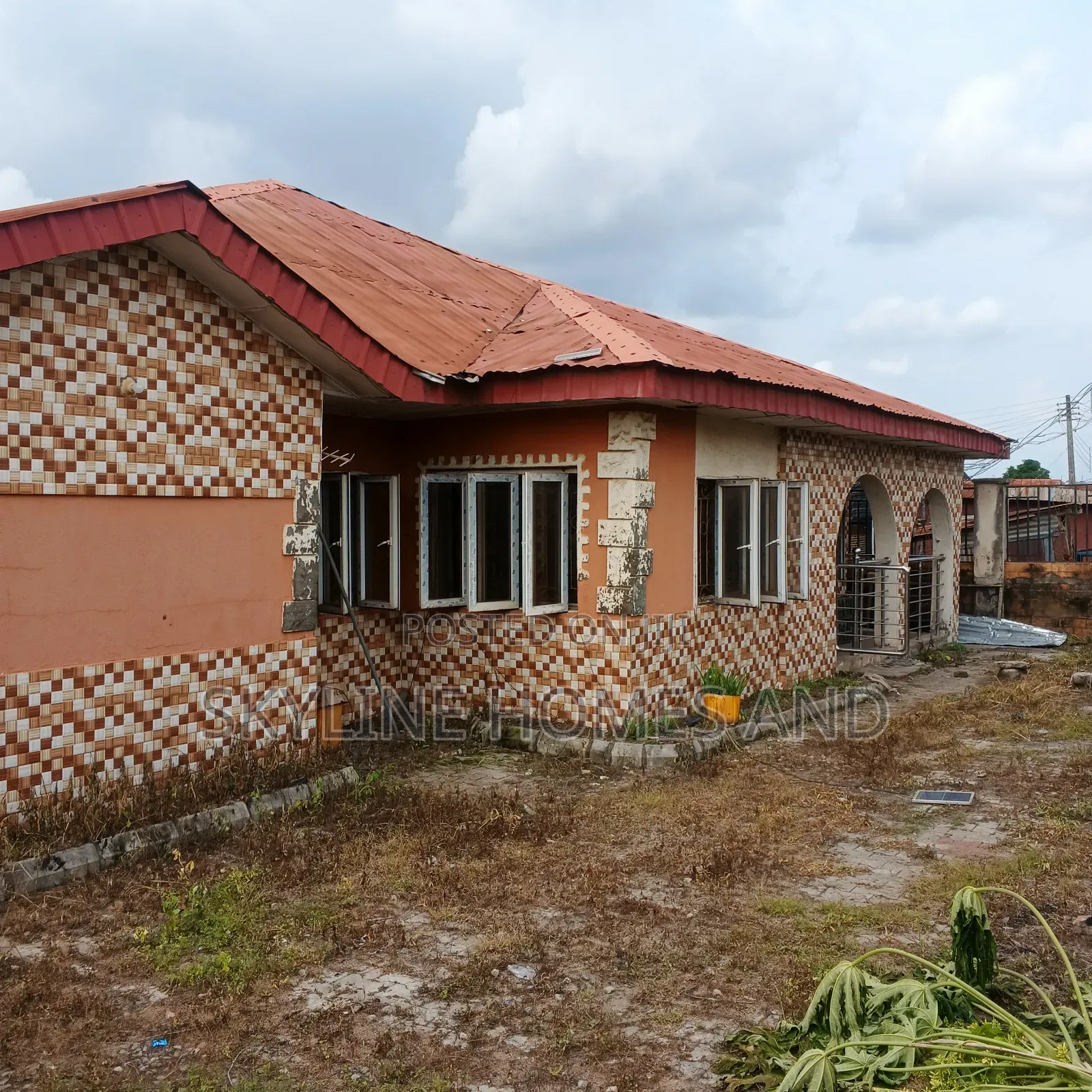 6bdrm Bungalow in C, Abeokuta North for sale in Abeokuta North