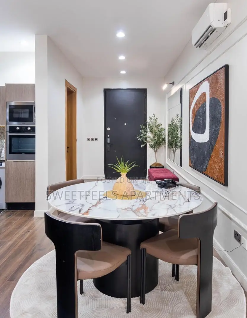 One Bedroom Open Plan Layout Available in 1004