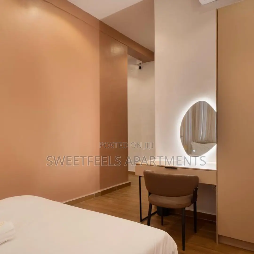One Bedroom Open Plan Layout Available in 1004