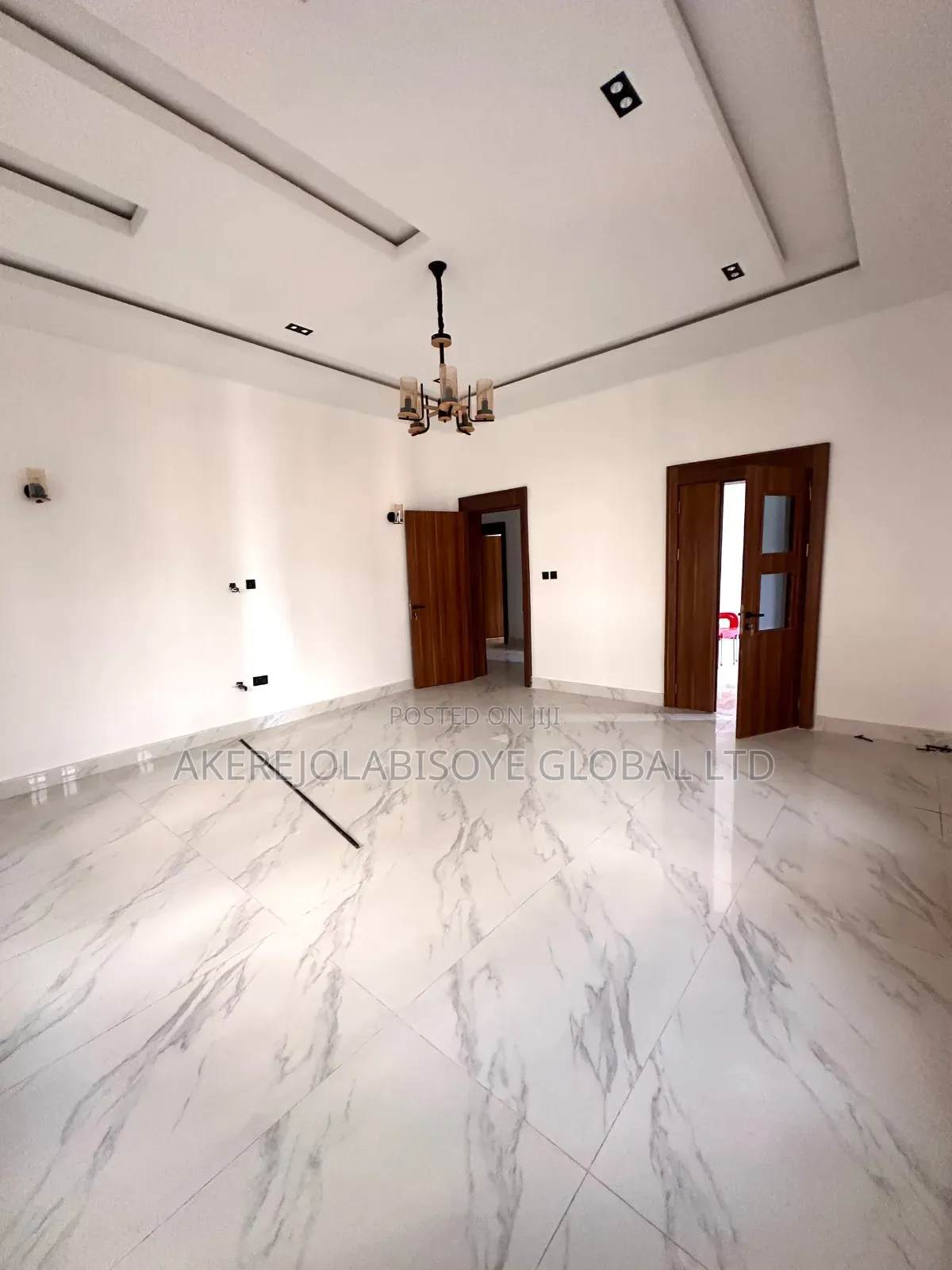 6bdrm Duplex in In An Estate, Life Camp for sale in Life Camp