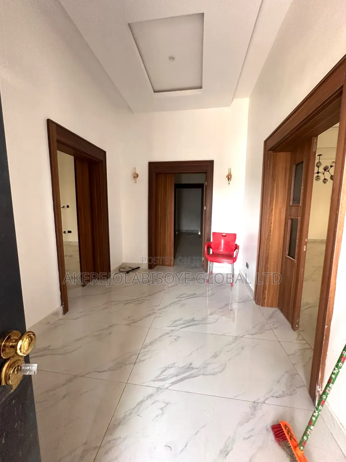 6bdrm Duplex in In An Estate, Life Camp for sale in Life Camp