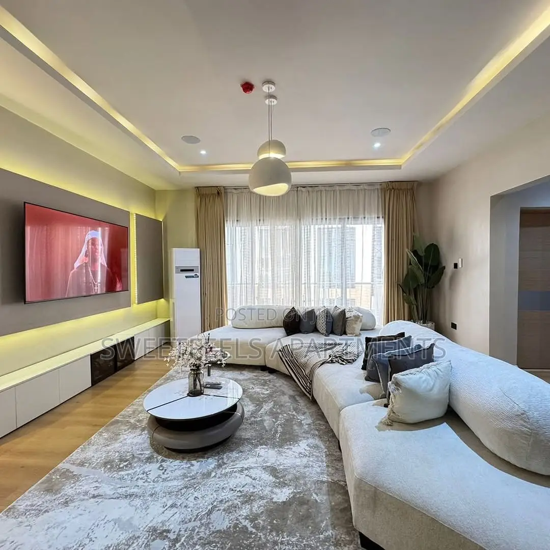 * Beautiful 3 Bed Apartment With a Pool, Lots More Top Notch Amenities in Lekki Phase 1