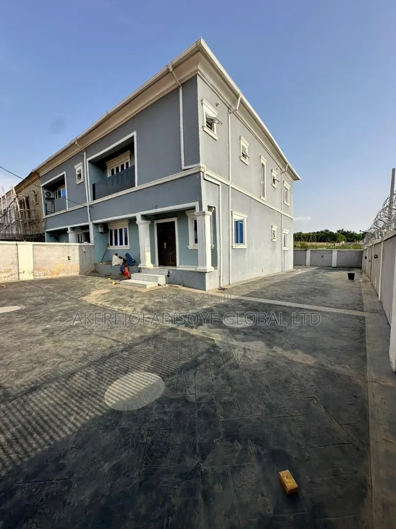 4bdrm Duplex in In An Estate, Life Camp for rent in Life Camp